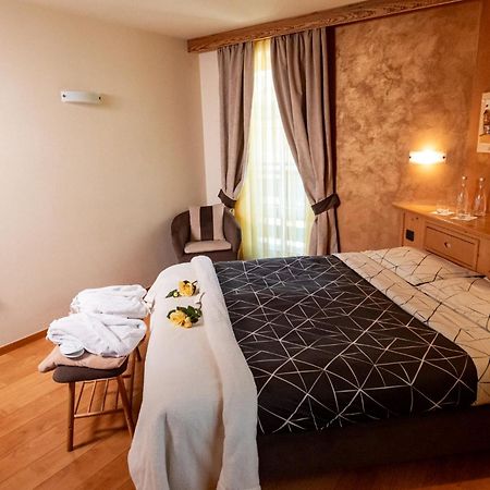 Romantic Charming Hotel Rancolin Moena Exterior foto
